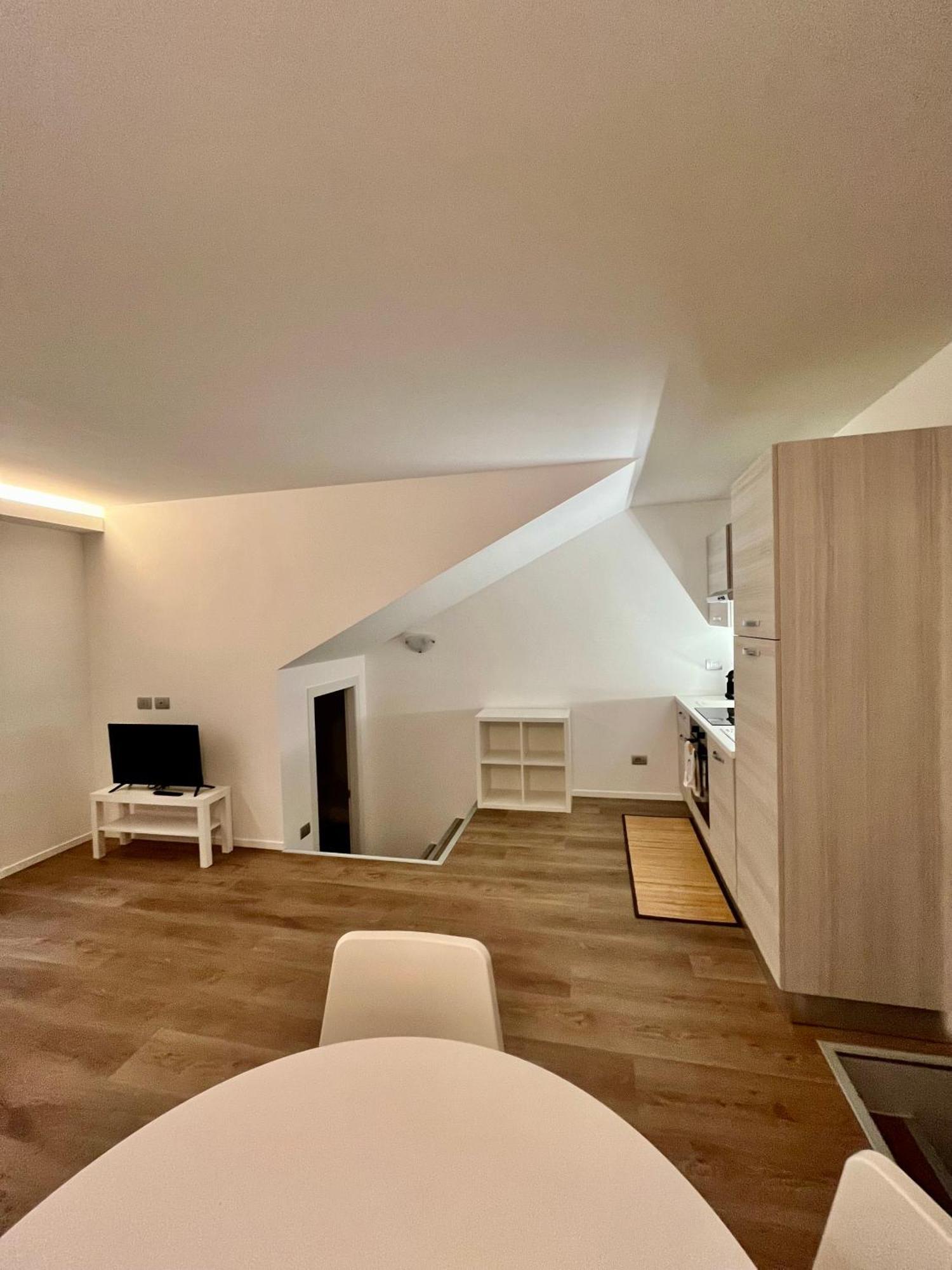 Central Side Apartment Milan Extérieur photo