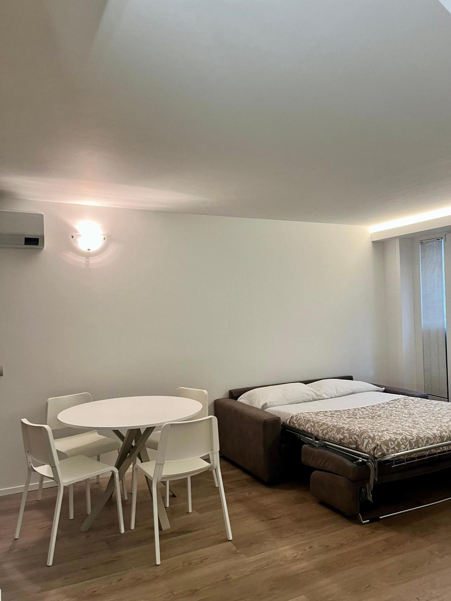Central Side Apartment Milan Extérieur photo